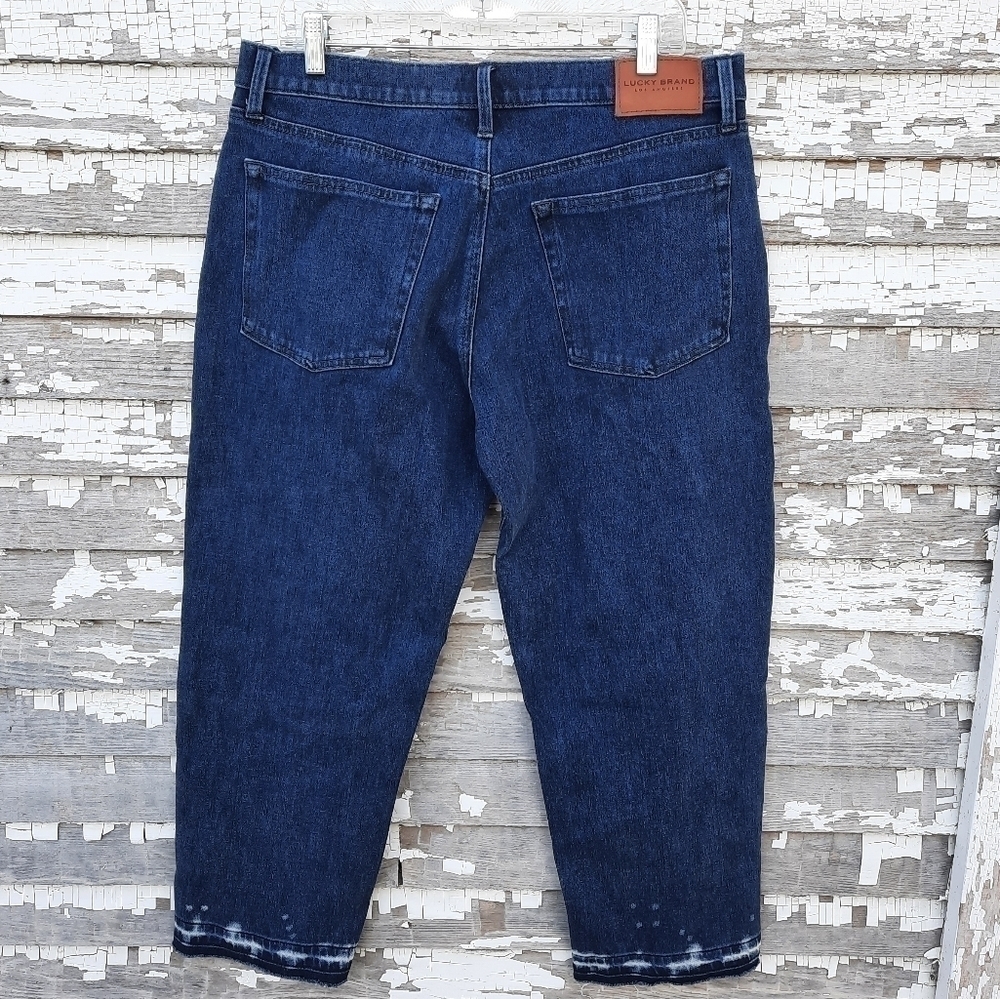 🌟 Lucky Brand relaxed taper bleach hem jeans size 10